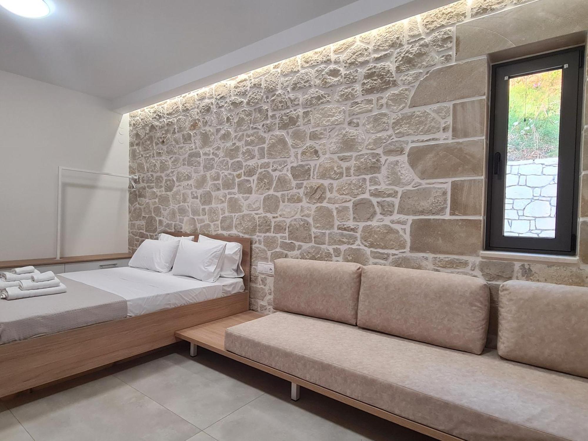 Studios Rosmari Agioi Pantes  Экстерьер фото
